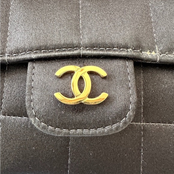 Chanel Black Satin Chocolate Bar Half Flip Mini - Picture 4 of 8